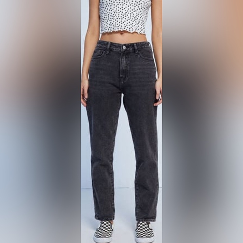 Pacsun Mom Jeans Faded Black Wash High Rised Relaxed 100% cotton 90’s sz 28